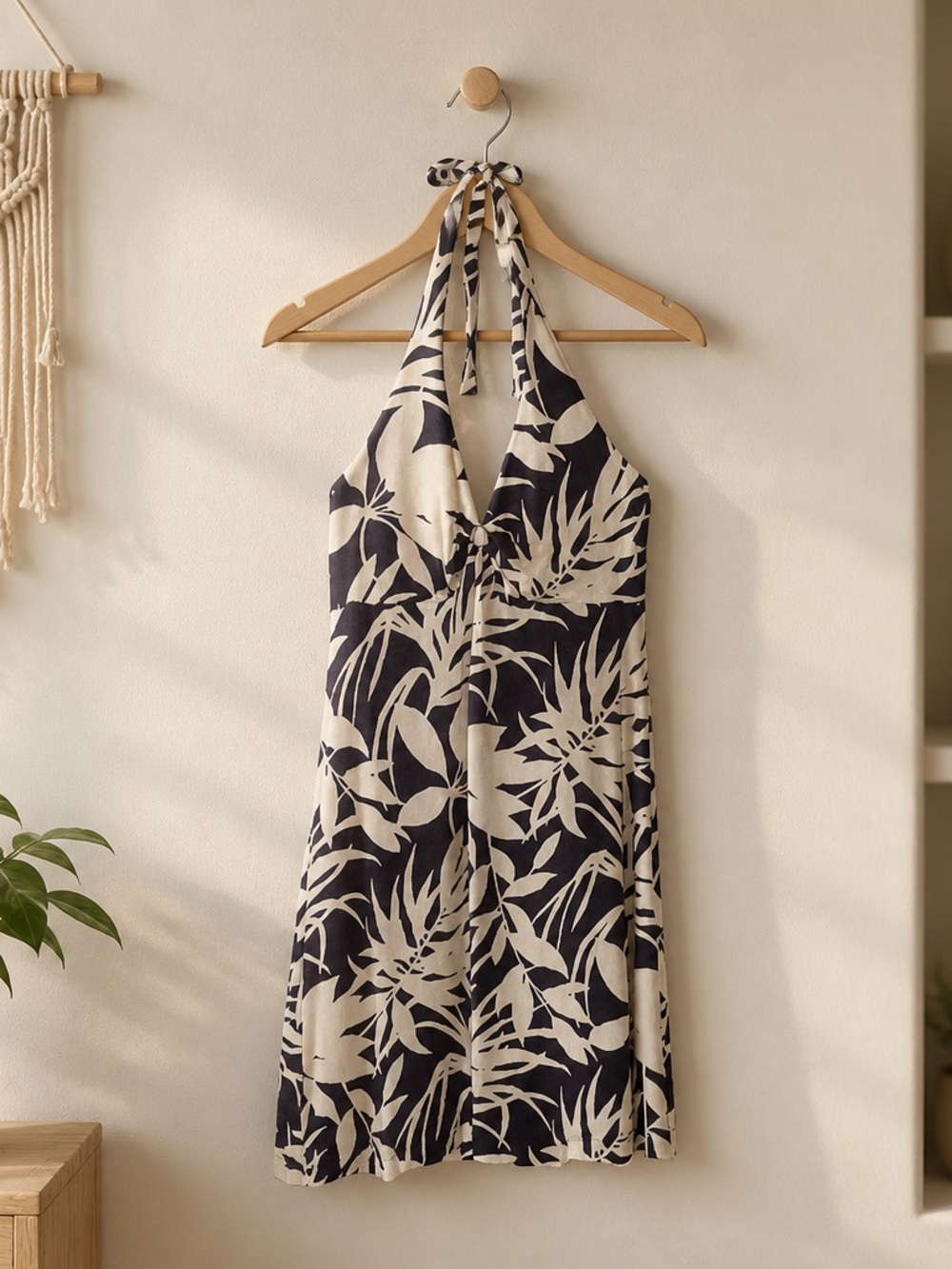 Tommy Bahama Navy and White Tropical Halter Dress Size M - Picture 3 of 14